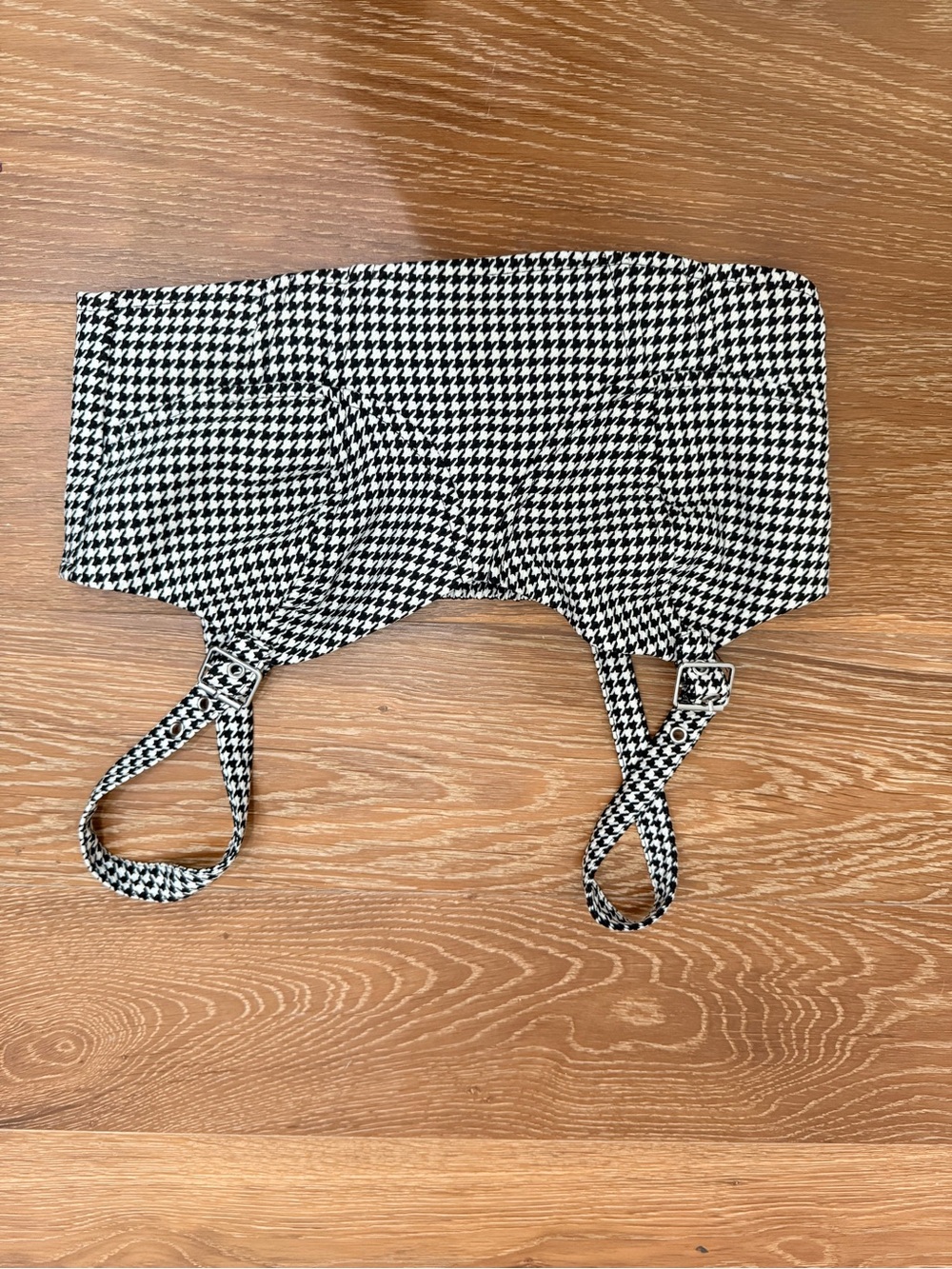 H&M Black and White Houndstooth Suspender Skort